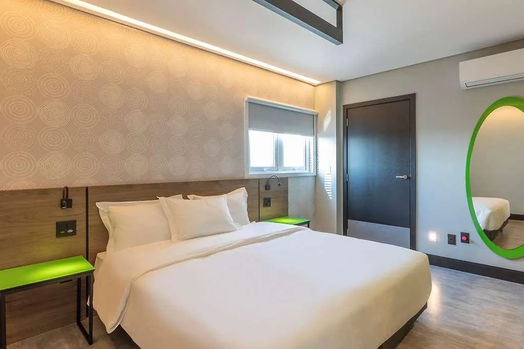 Hotel Tru By Hilton Criciuma  Criciuma (Santa Catarina)